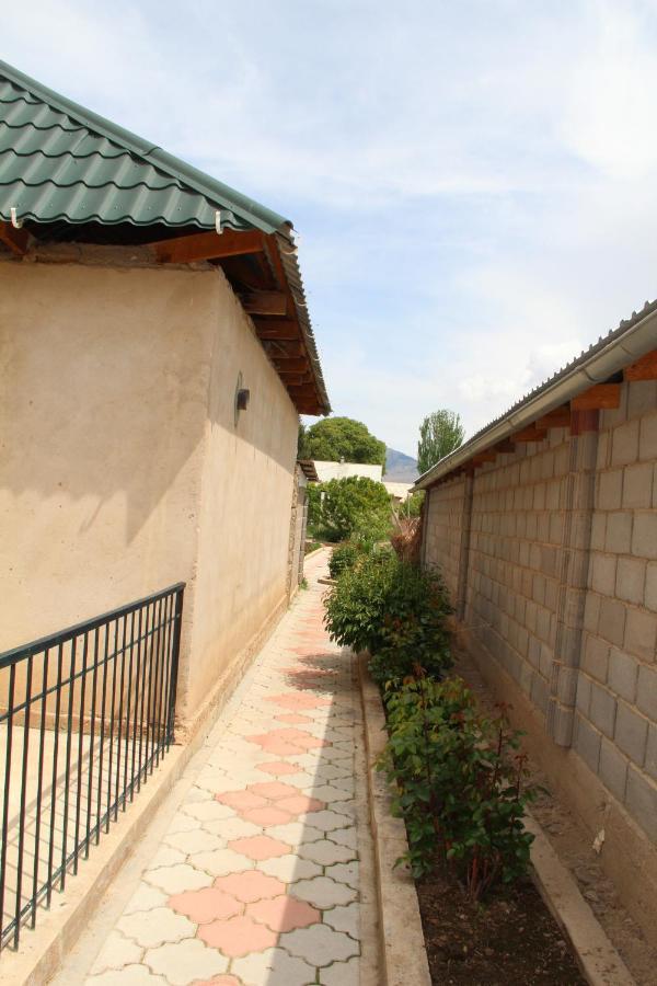 Guest House Semetei Bokonbayevo Екстериор снимка